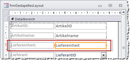 Drag and Drop verschiebt das Bezeichnungsfeld gleich mit und platziert die unter dem Ziel liegenden Steuerelemente um eine Position nach unten.