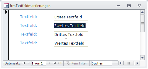 Beim Wechsel in ein Textfeld markiert Access den kompletten Inhalt.