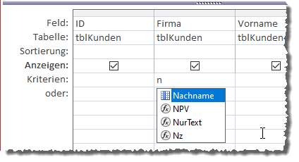 Anzeige reservierter Elemente per IntelliSense